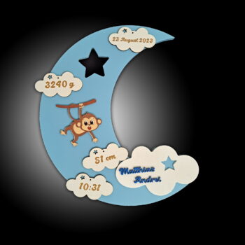 lampa de veghe personalizata cu numele copilului si datele de la nastere model luna cu aprindere led