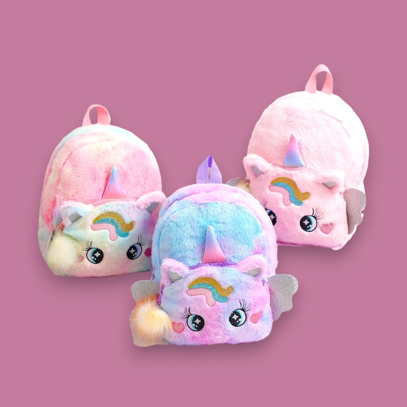 WhatsApp Image 2024-12-12 at 23.40.39 Rucsac roz în formă de unicorn, personalizat cu numele copilului, dimensiune 29x23 cm, ideal pentru școală și grădiniță.