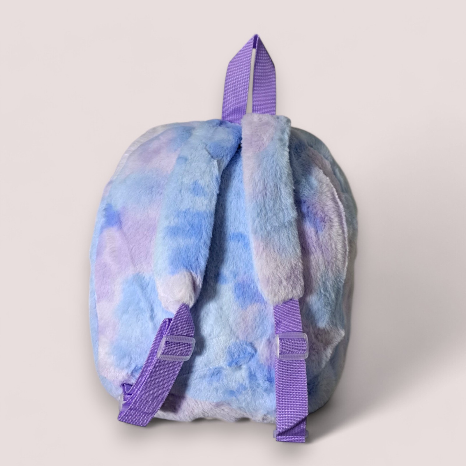 Rucsac roz în formă de unicorn, personalizat cu numele copilului, dimensiune 29x23 cm, ideal pentru școală și grădiniță. Rucsac roz în formă de unicorn, personalizat cu numele copilului, dimensiune 29x23 cm, ideal pentru școală și grădiniță.