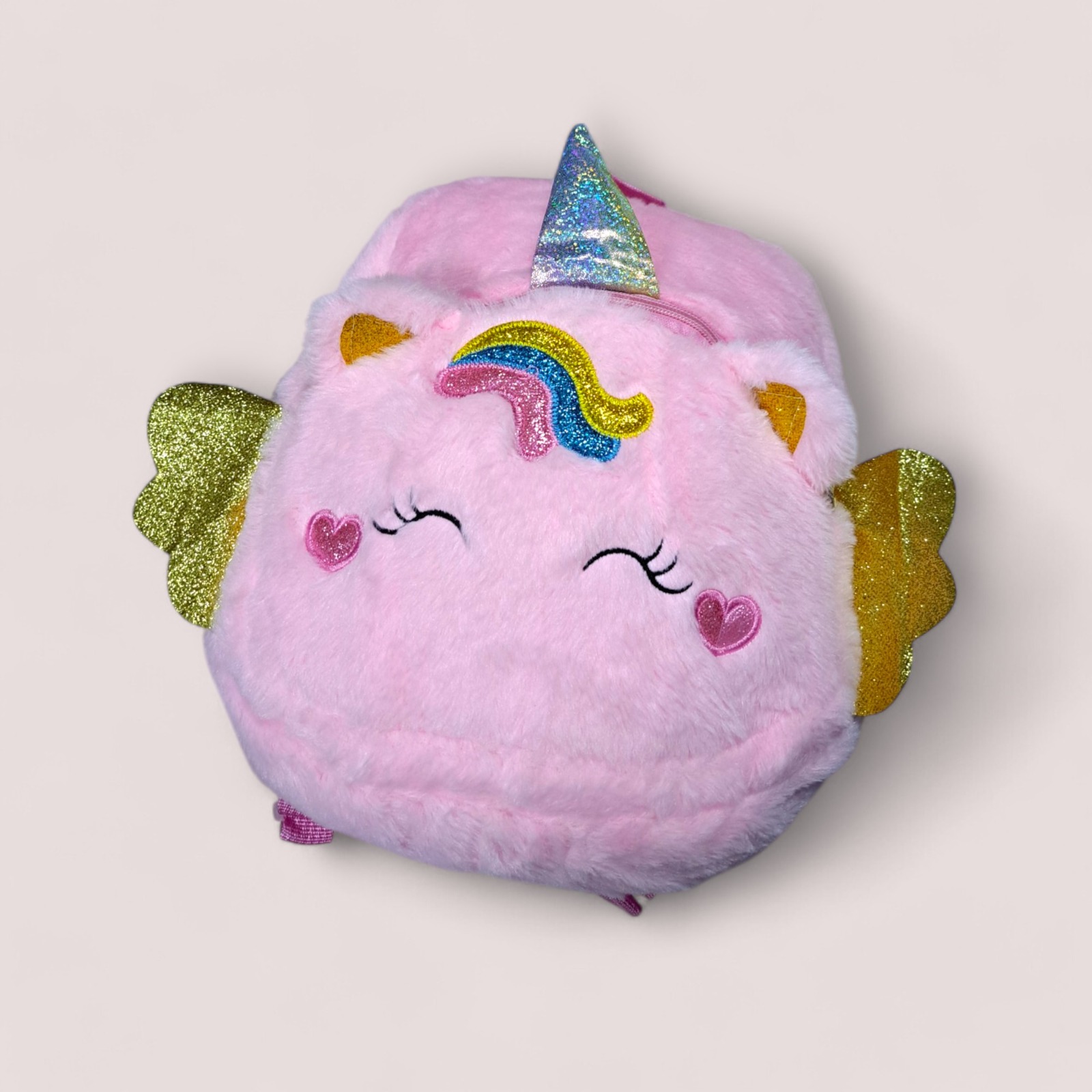 Rucsac roz în formă de unicorn, personalizat cu numele copilului, dimensiune 29x23 cm, ideal pentru școală și grădiniță. Rucsac roz în formă de unicorn, personalizat cu numele copilului, dimensiune 29x23 cm, ideal pentru școală și grădiniță.